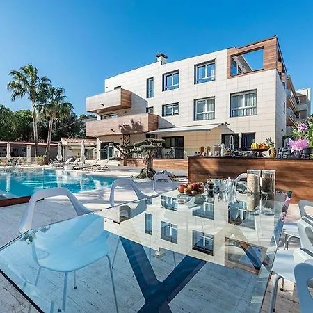 5 Stelle Piscina, Jacuzzi, Wifi - 2 Min Dal Mare